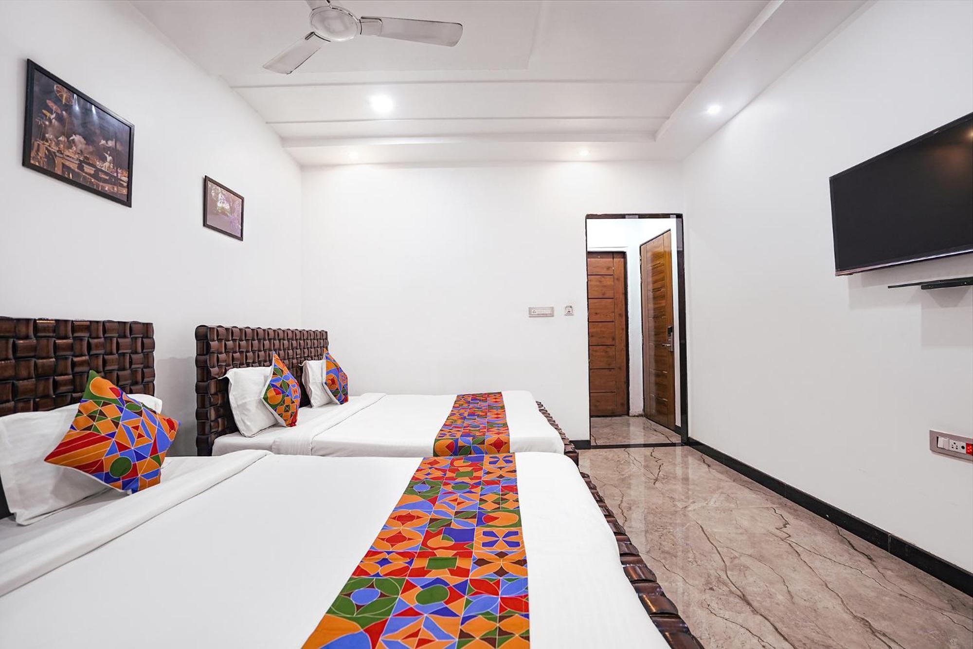 Fabhotel Villa De Benares ภายนอก รูปภาพ