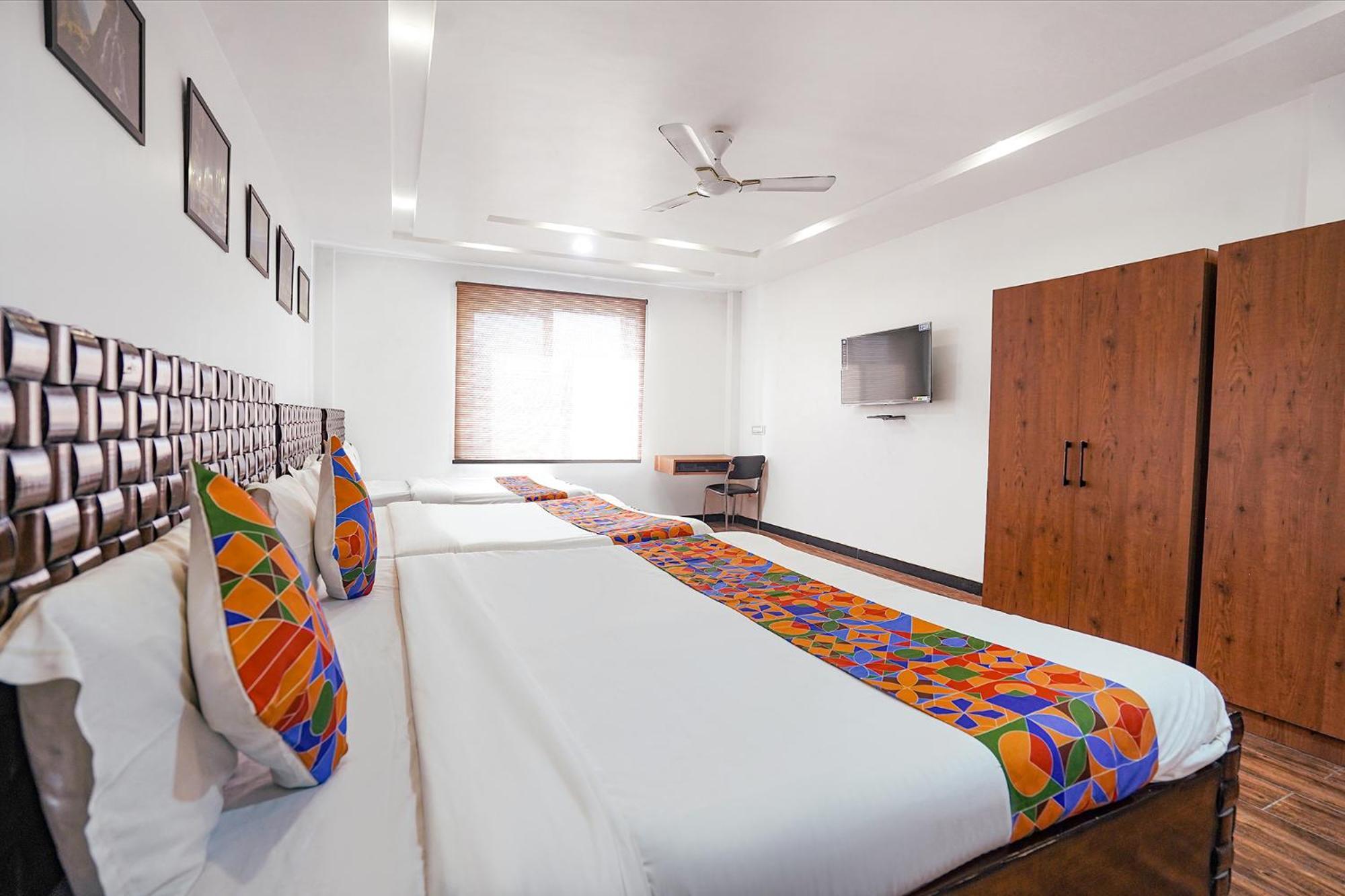 Fabhotel Villa De Benares ภายนอก รูปภาพ